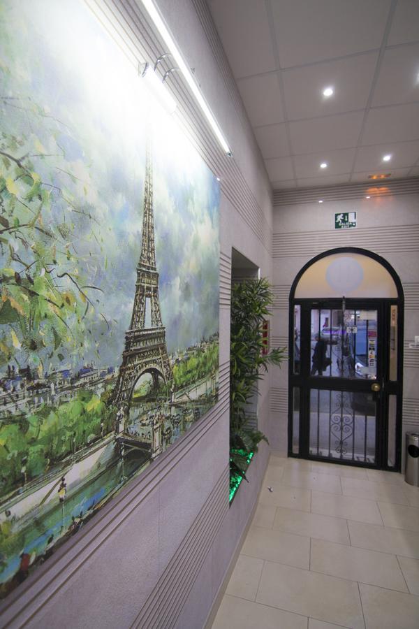 Hostal Paris San Fernando Esterno foto